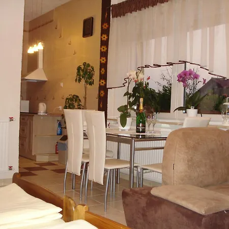 Pokoje Goscinne Irga Apartamenty Starogard Gdanski Exterior photo